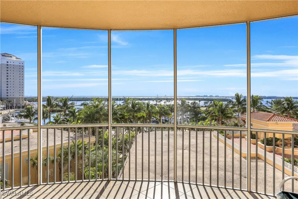 6061 Silver King Boulevard Cape Coral FL 33914