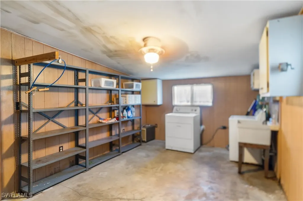4820 Barcelona Circle Naples FL 34112