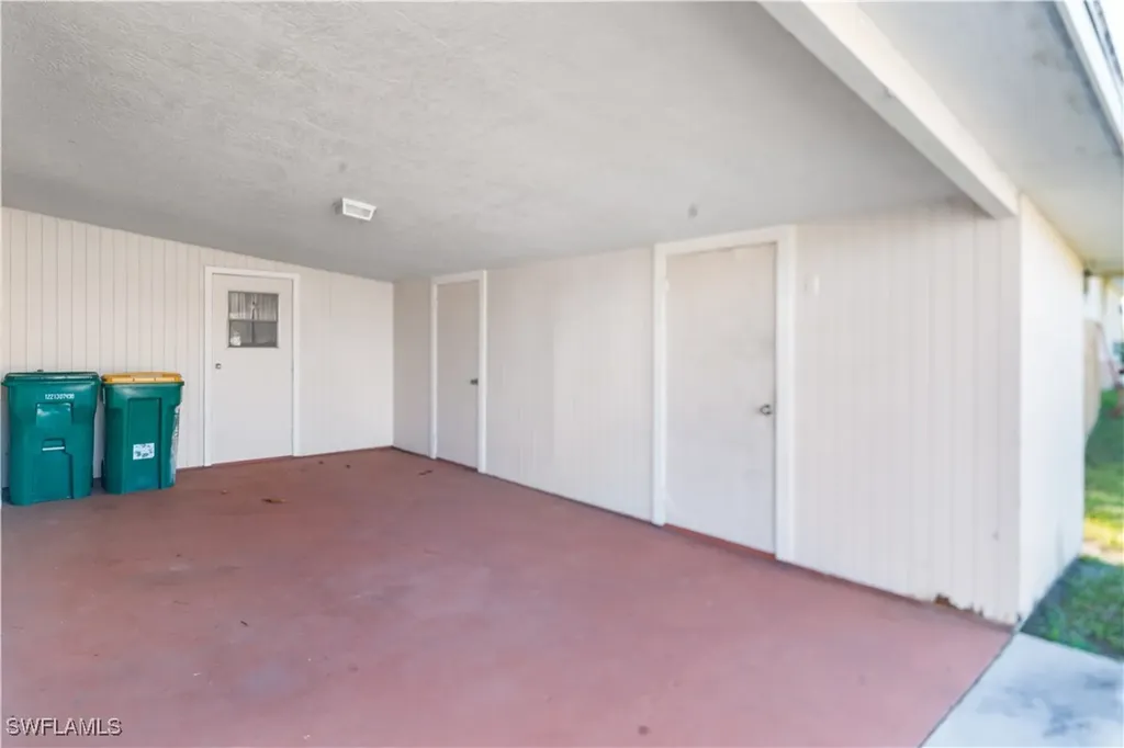 4820 Barcelona Circle Naples FL 34112
