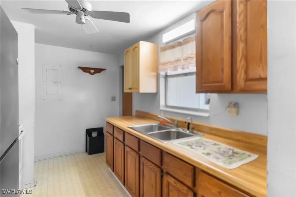 4820 Barcelona Circle Naples FL 34112