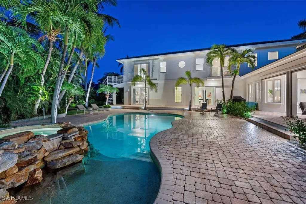 Naples FL, 405 Rudder Road