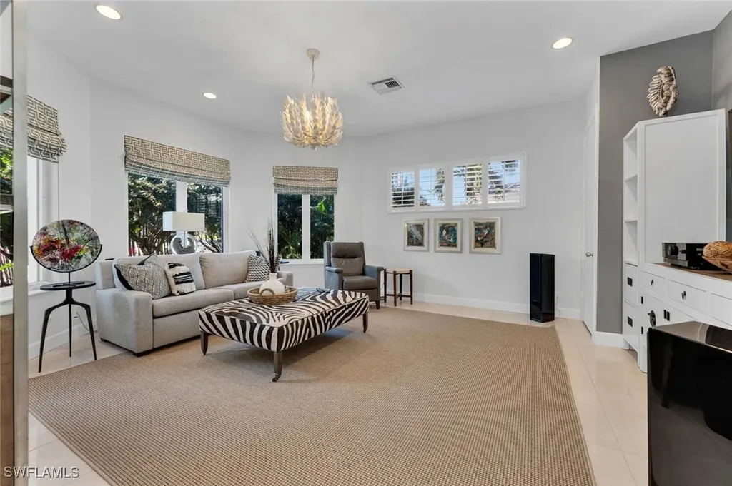 405 Rudder Road Naples FL 34102