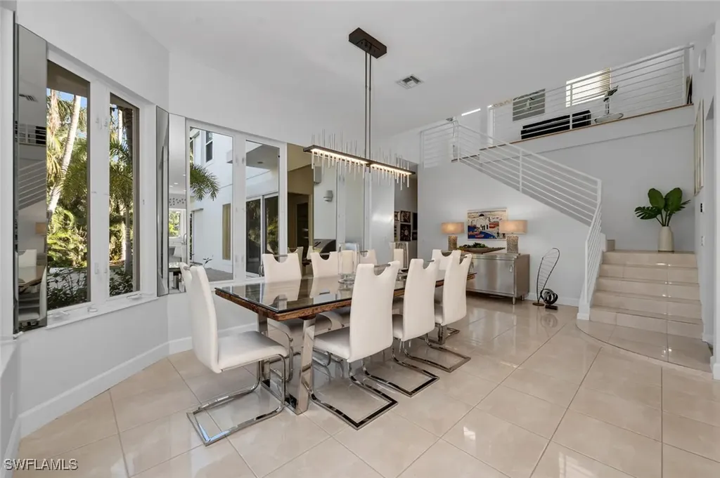 405 Rudder Road Naples FL 34102
