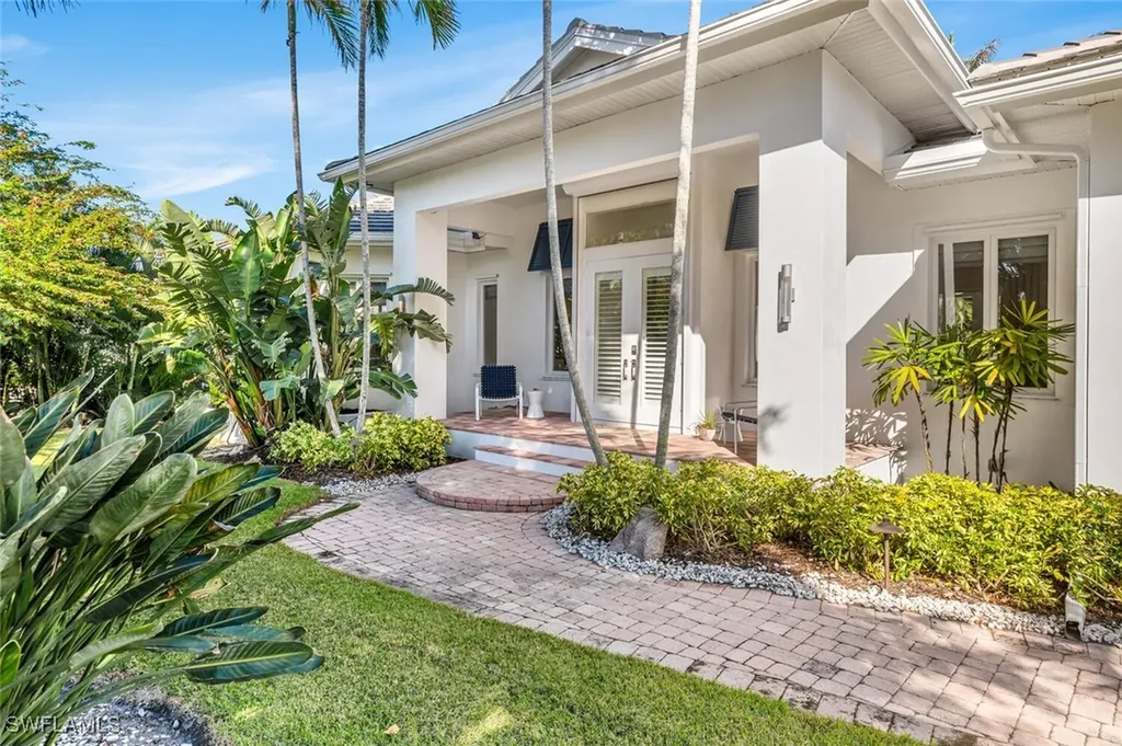 405 Rudder Road Naples FL 34102
