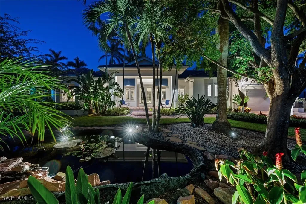 405 Rudder Road Naples FL 34102