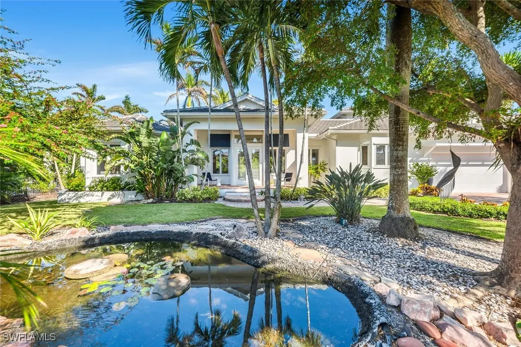 405 Rudder Road Naples FL 34102