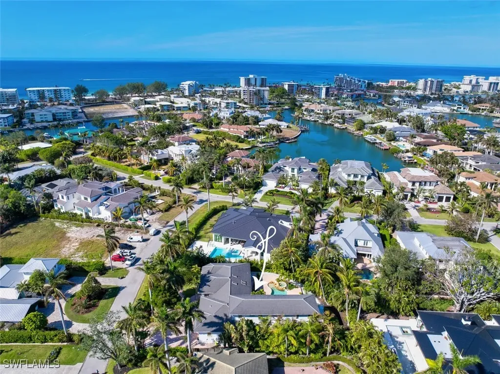 405 Rudder Road Naples FL 34102