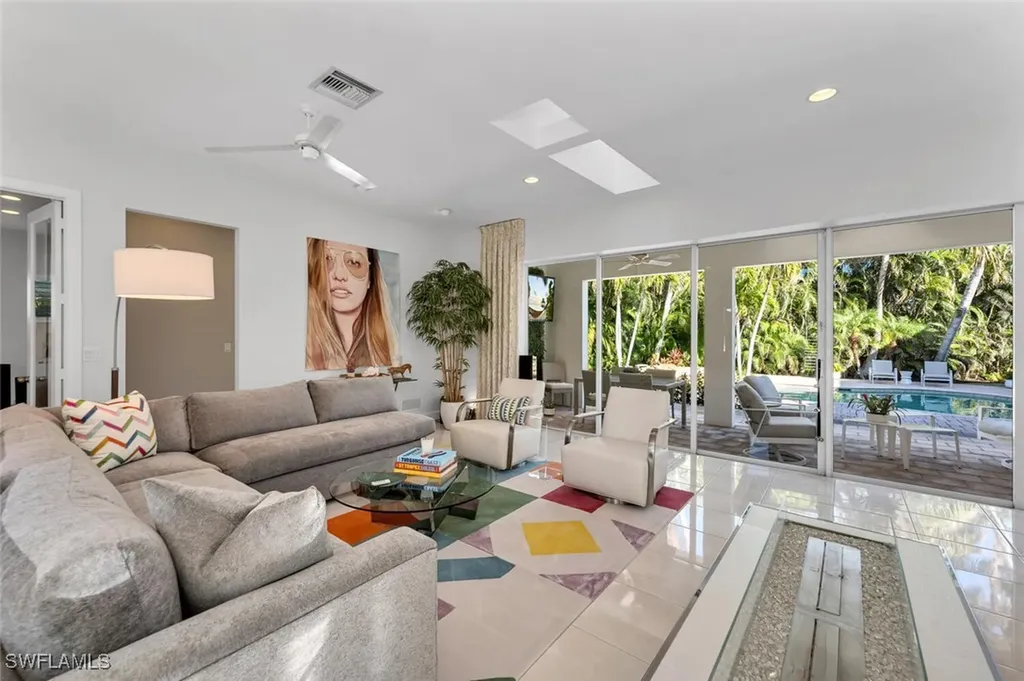 405 Rudder Road Naples FL 34102