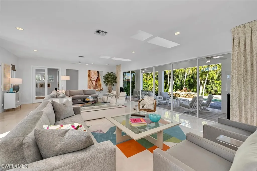 405 Rudder Road Naples FL 34102