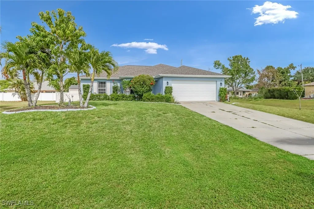 709 SW 9th Court Cape Coral FL 33991