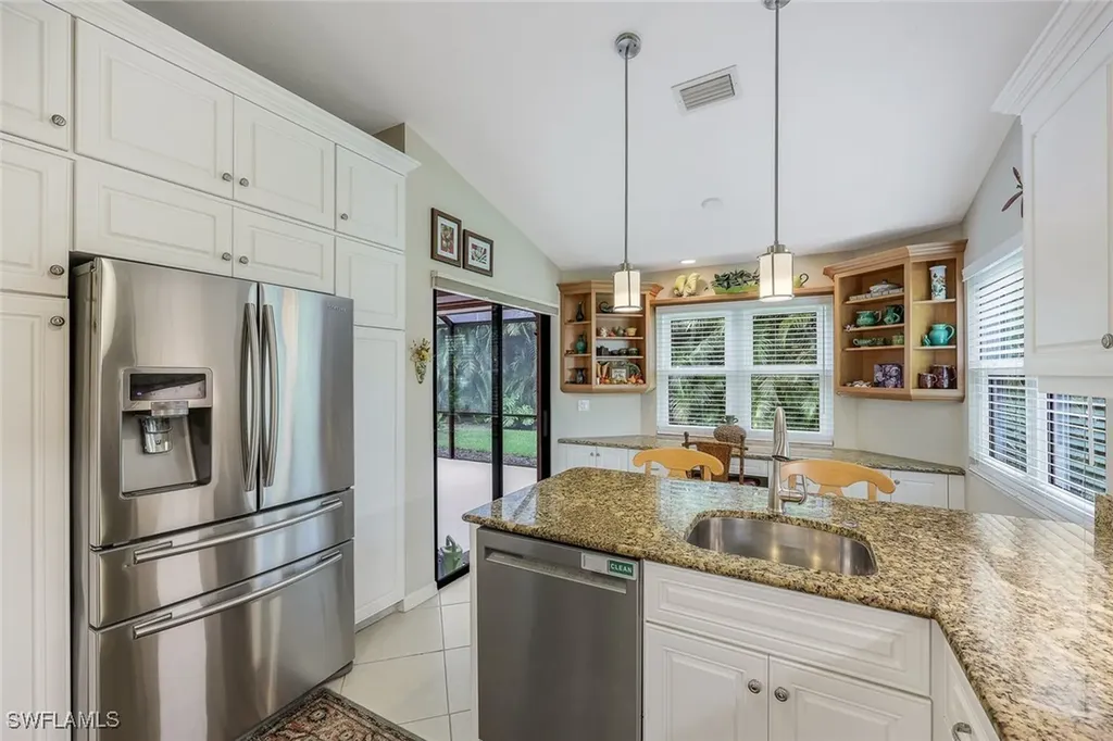 27136 Kindlewood Lane Bonita Springs FL 34134