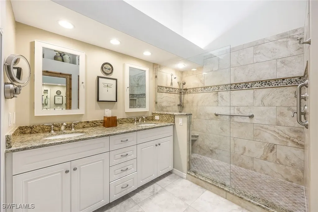 27136 Kindlewood Lane Bonita Springs FL 34134