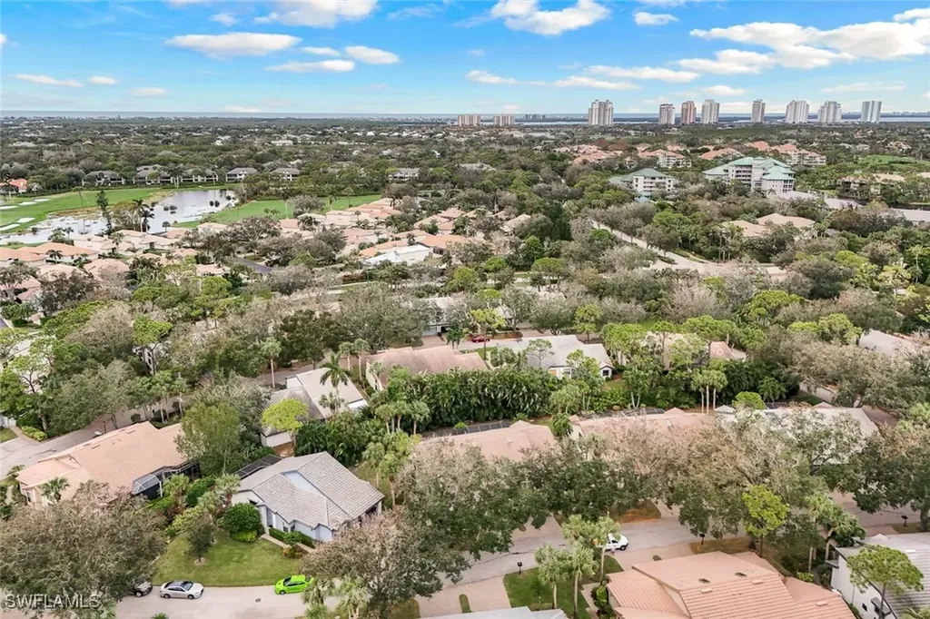 27136 Kindlewood Lane Bonita Springs FL 34134