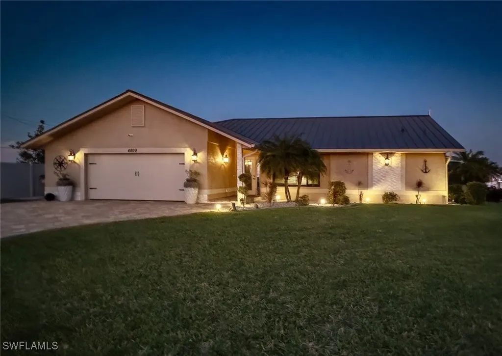 4809 SW Santa Barbara Court Cape Coral FL 33914