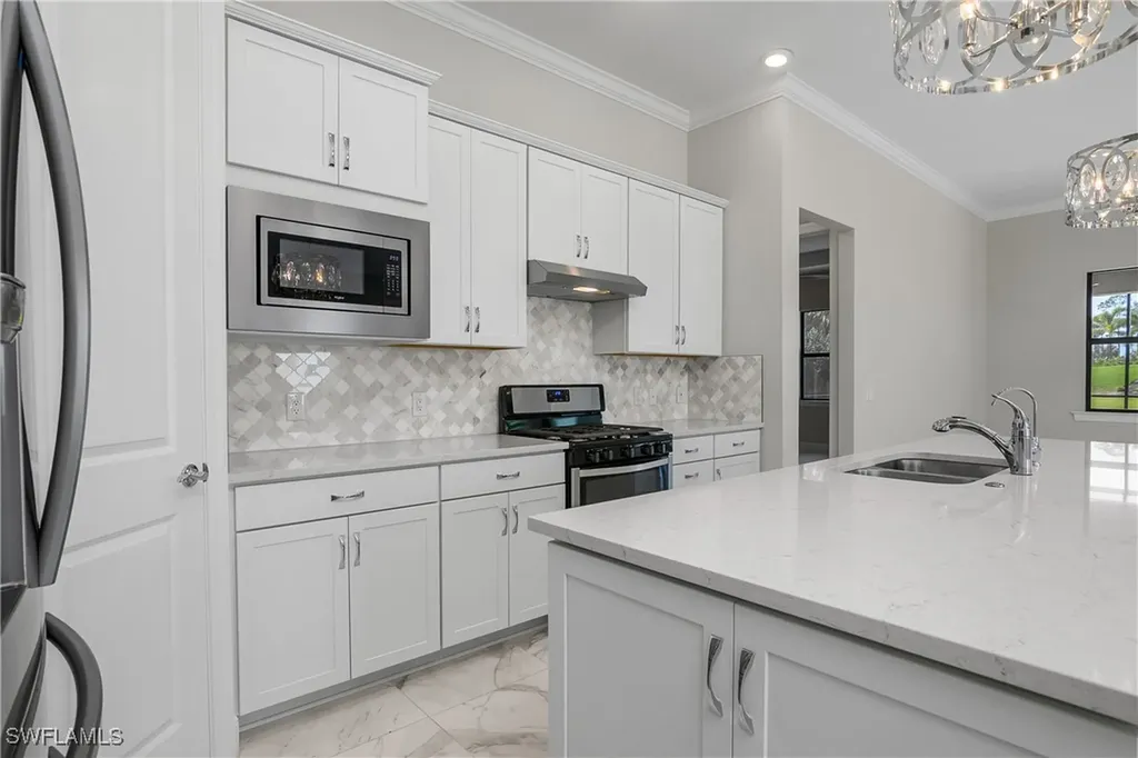 19260 Aqua Shore Drive Fort Myers FL 33913