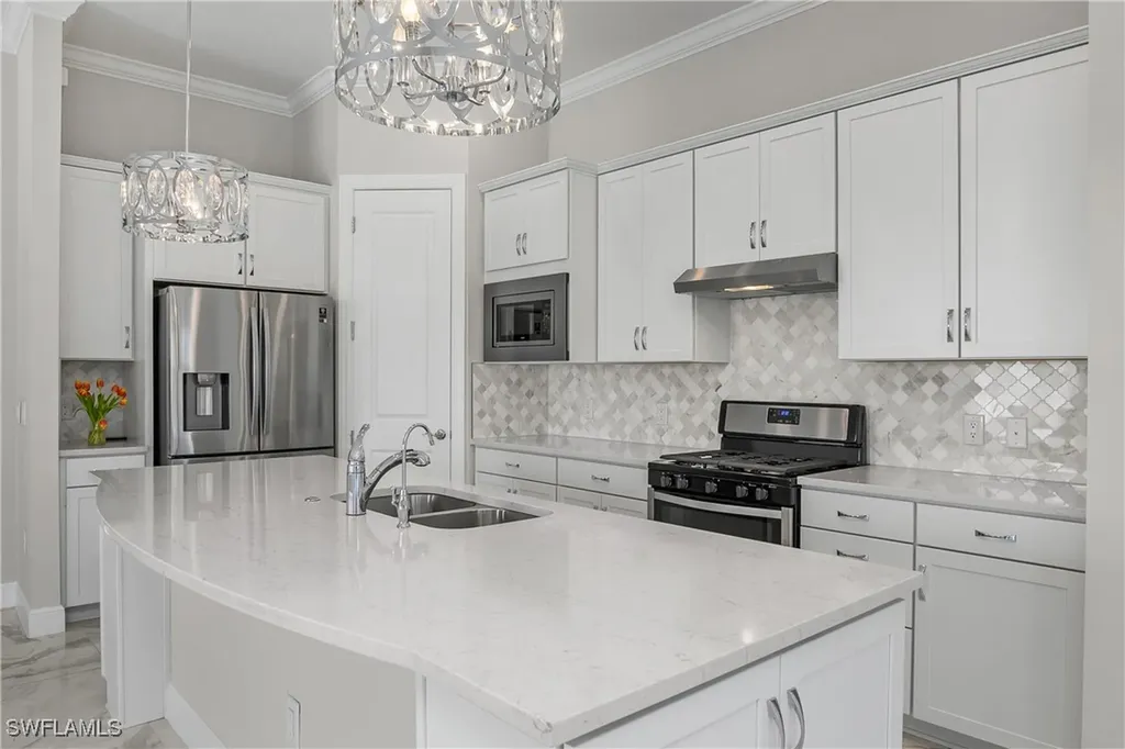 19260 Aqua Shore Drive Fort Myers FL 33913