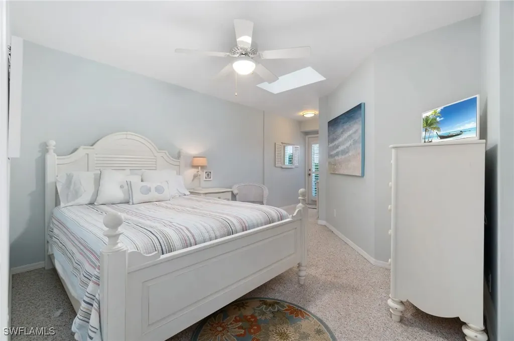 832 Rue Deville Naples FL 34108