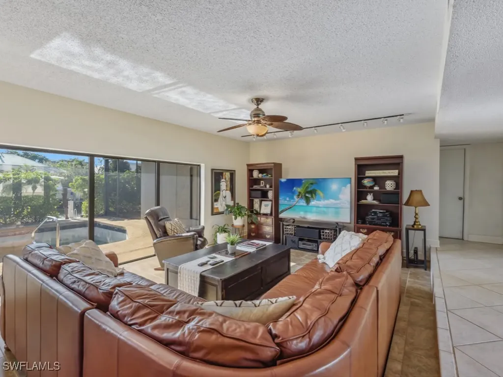 334 Grapewood Court Marco Island FL 34145