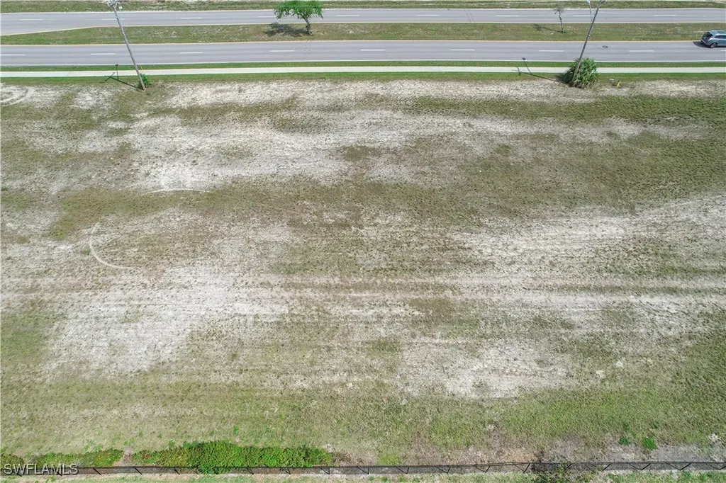 1016 Skyline Boulevard Cape Coral FL 33991