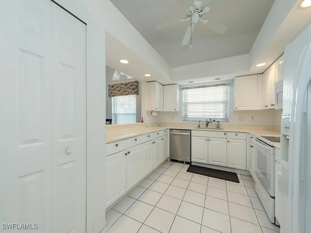 252 Melrose Place Naples FL 34104