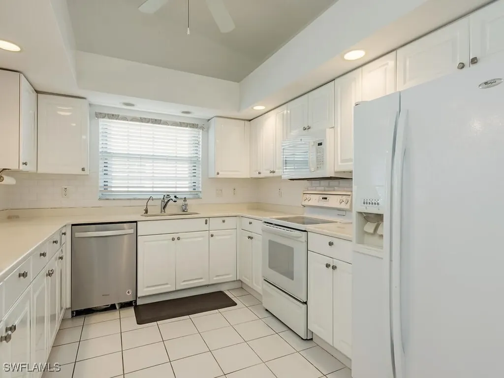 252 Melrose Place Naples FL 34104