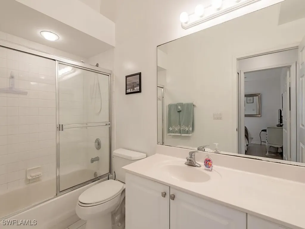 252 Melrose Place Naples FL 34104