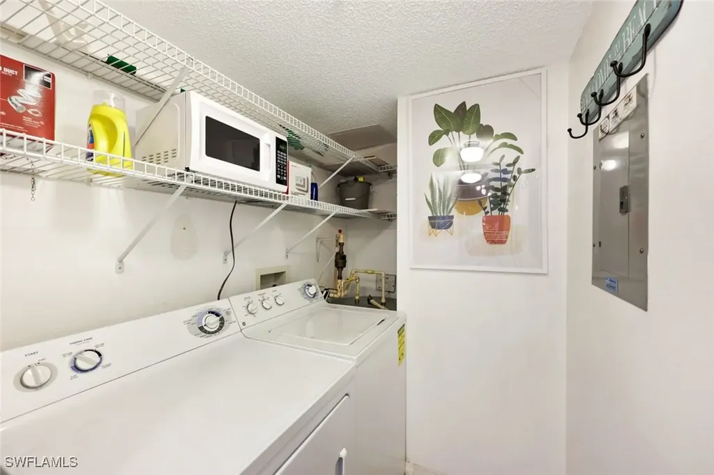8960 Colonnades Court E Bonita Springs FL 34135