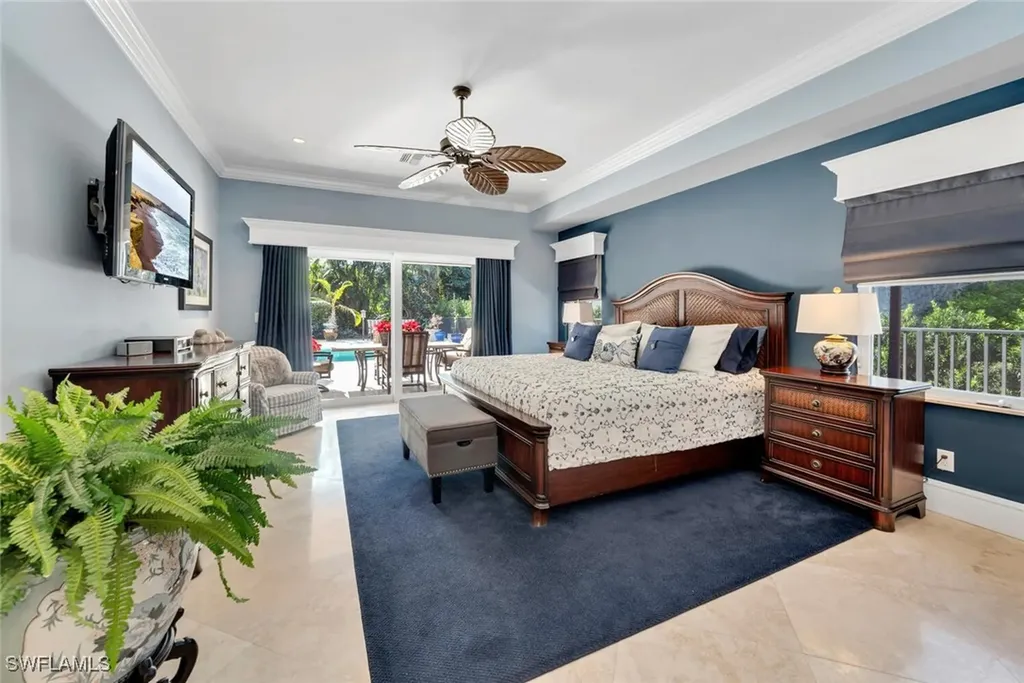 173 Edgemere Way S Naples FL 34105