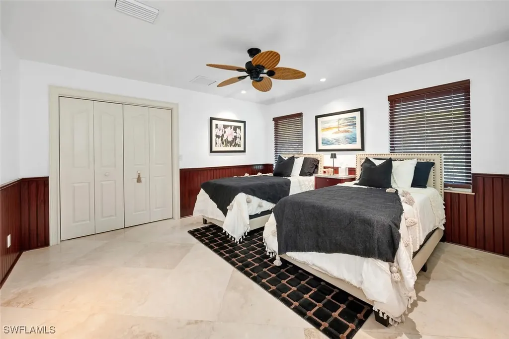 173 Edgemere Way S Naples FL 34105