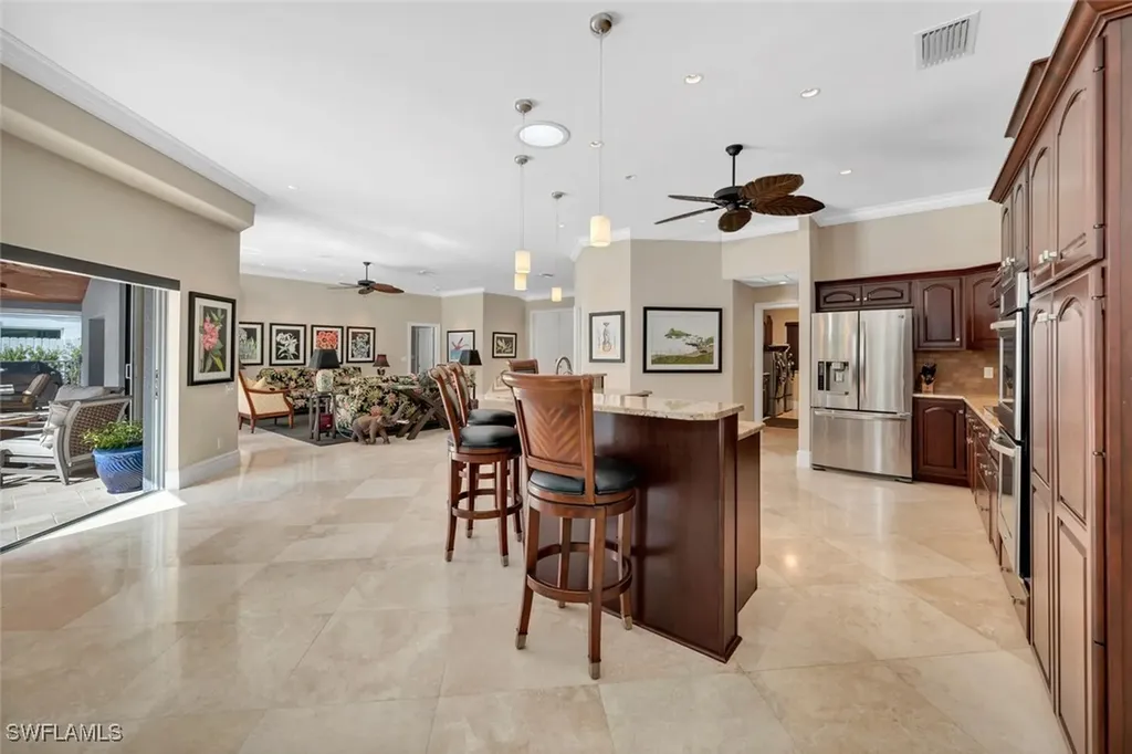 173 Edgemere Way S Naples FL 34105