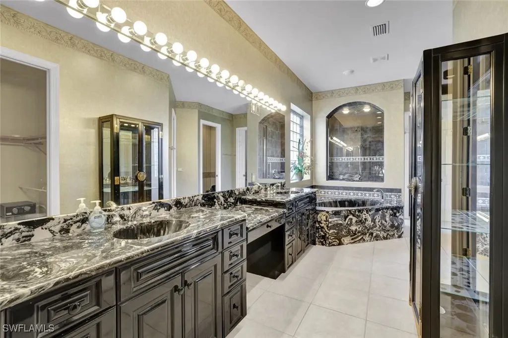 9742 Wilshire Lakes Boulevard Naples FL 34109