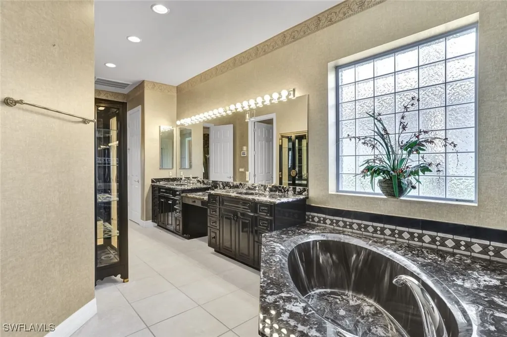 9742 Wilshire Lakes Boulevard Naples FL 34109