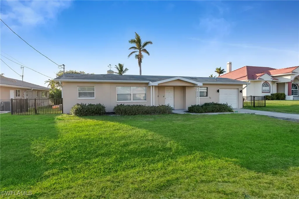 4926 Triton Court W Cape Coral FL 33904