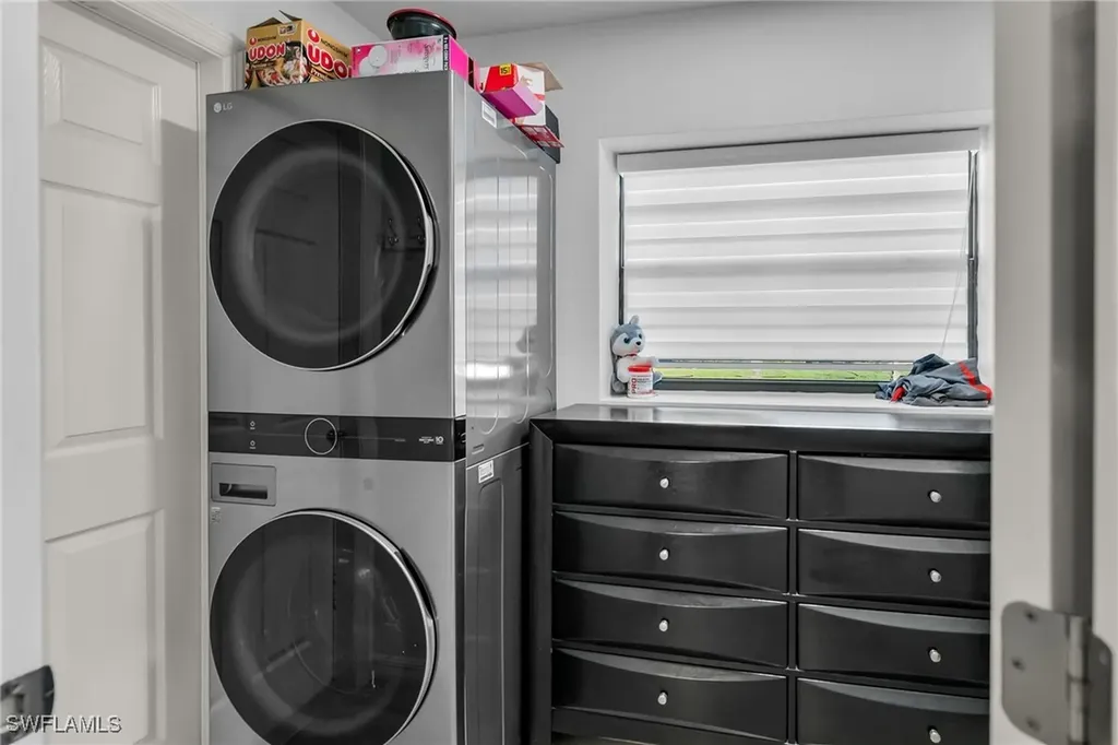 4926 Triton Court W Cape Coral FL 33904