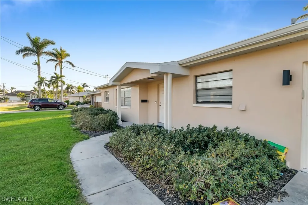 4926 Triton Court W Cape Coral FL 33904