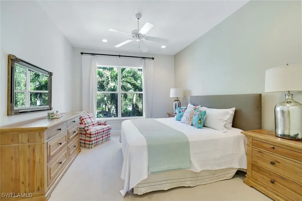 3211 Lancaster Drive Naples FL 34105