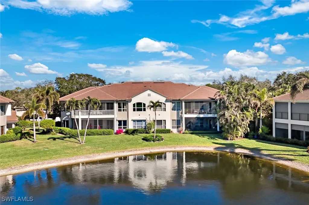 3211 Lancaster Drive Naples FL 34105