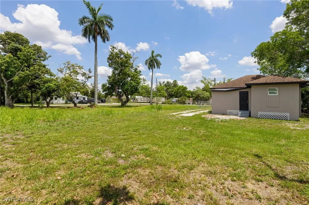 3783 Desoto Avenue Fort Myers FL 33916
