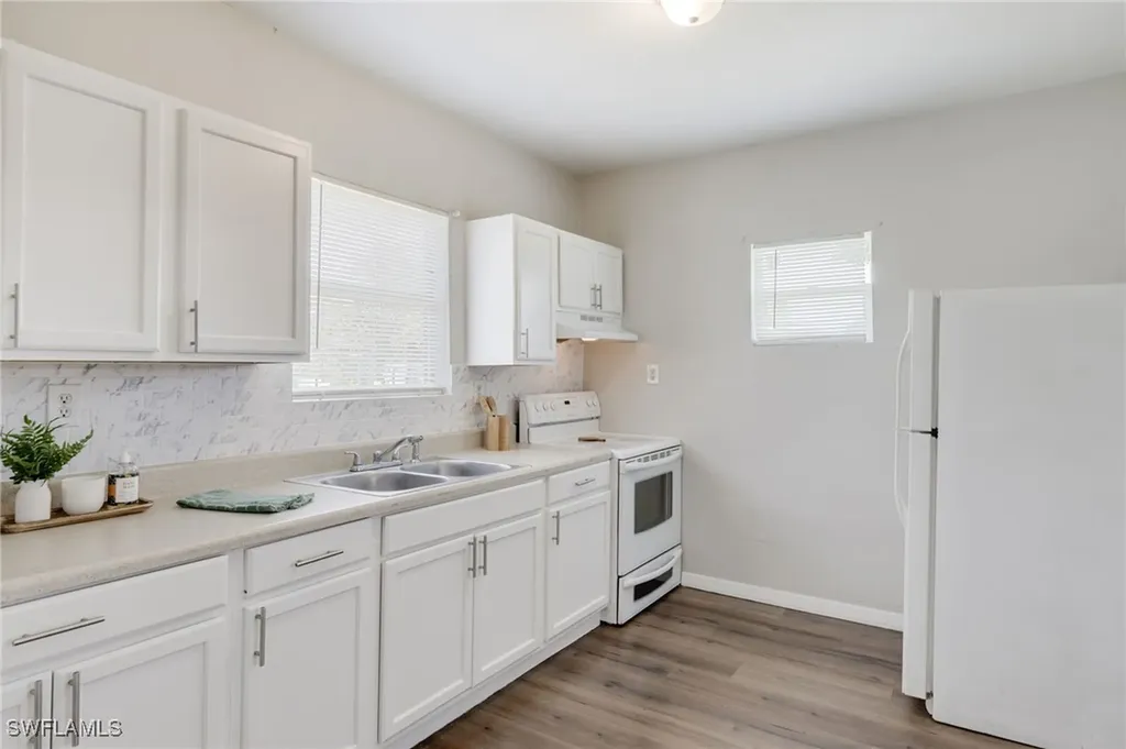 3783 Desoto Avenue Fort Myers FL 33916