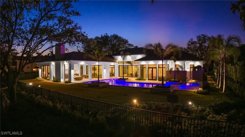 6958 Verde Way Naples FL 34108