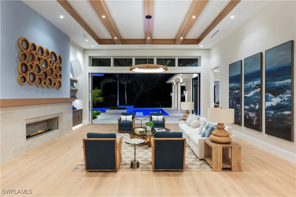 6958 Verde Way Naples FL 34108
