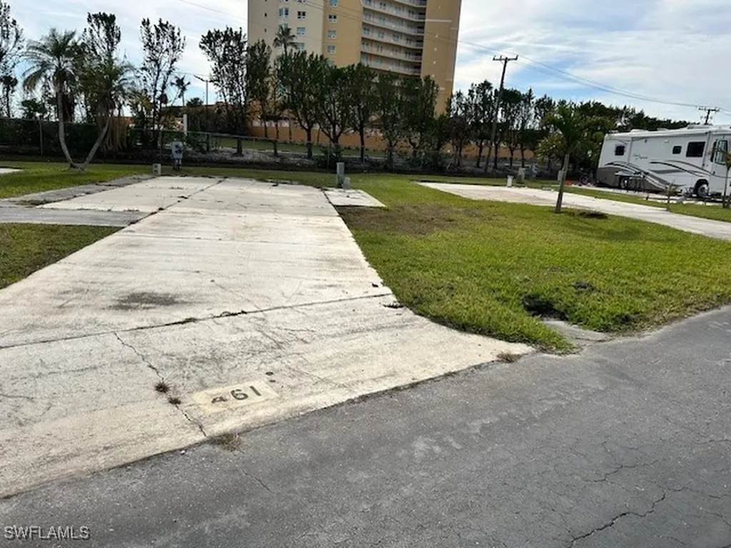 19681 Summerlin Road 0-461 Fort Myers FL 33908