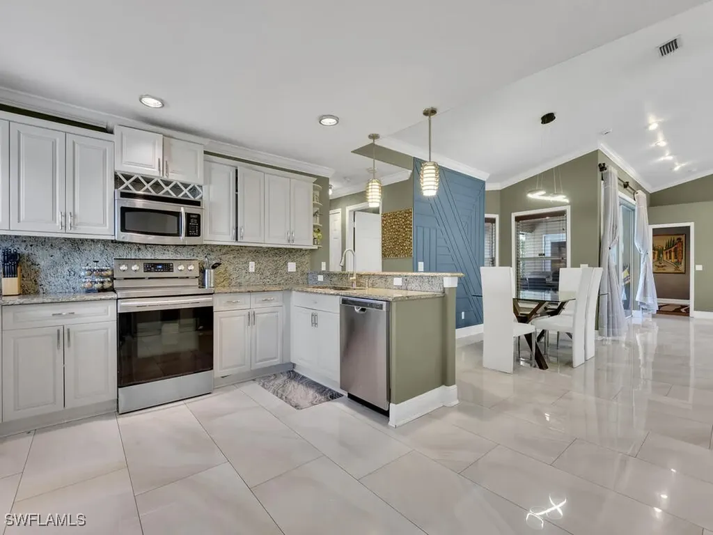 834 Santa Barbara Boulevard Cape Coral FL 33991