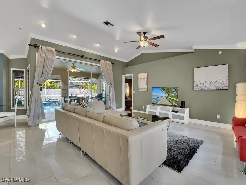 834 Santa Barbara Boulevard Cape Coral FL 33991
