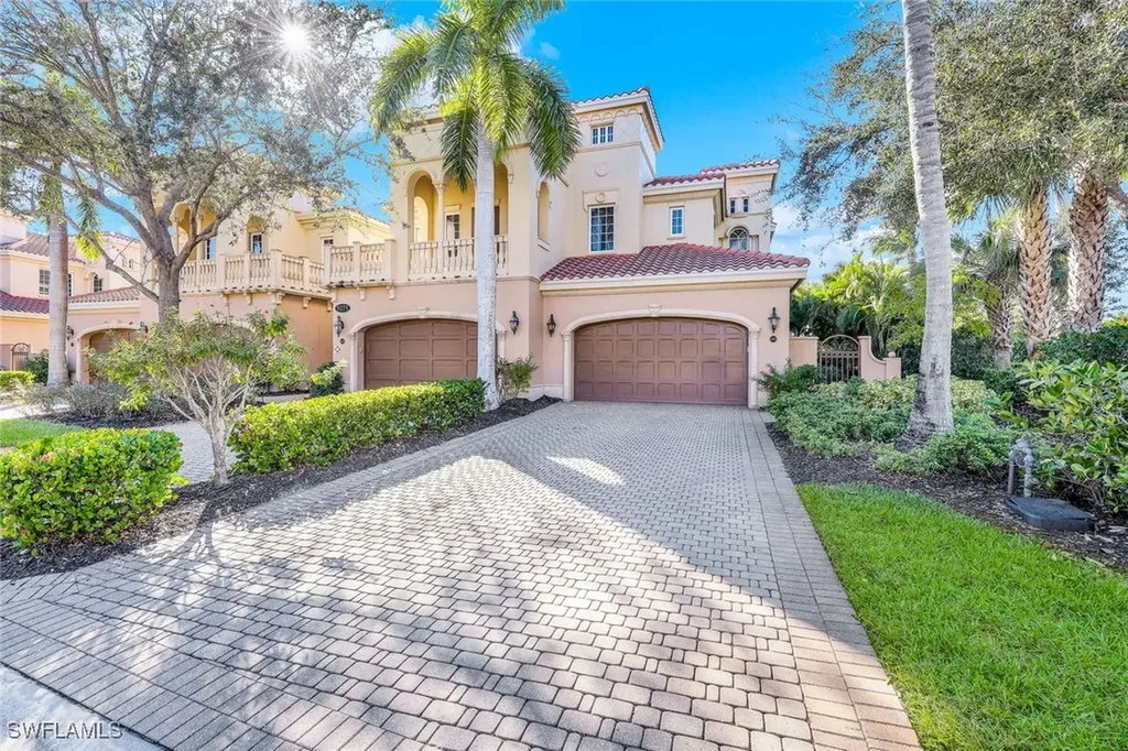9275 Menaggio Court Naples FL 34114