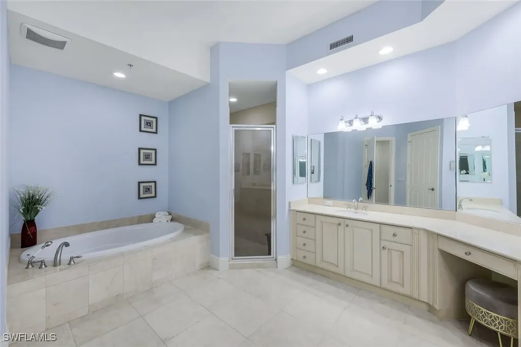 9275 Menaggio Court Naples FL 34114