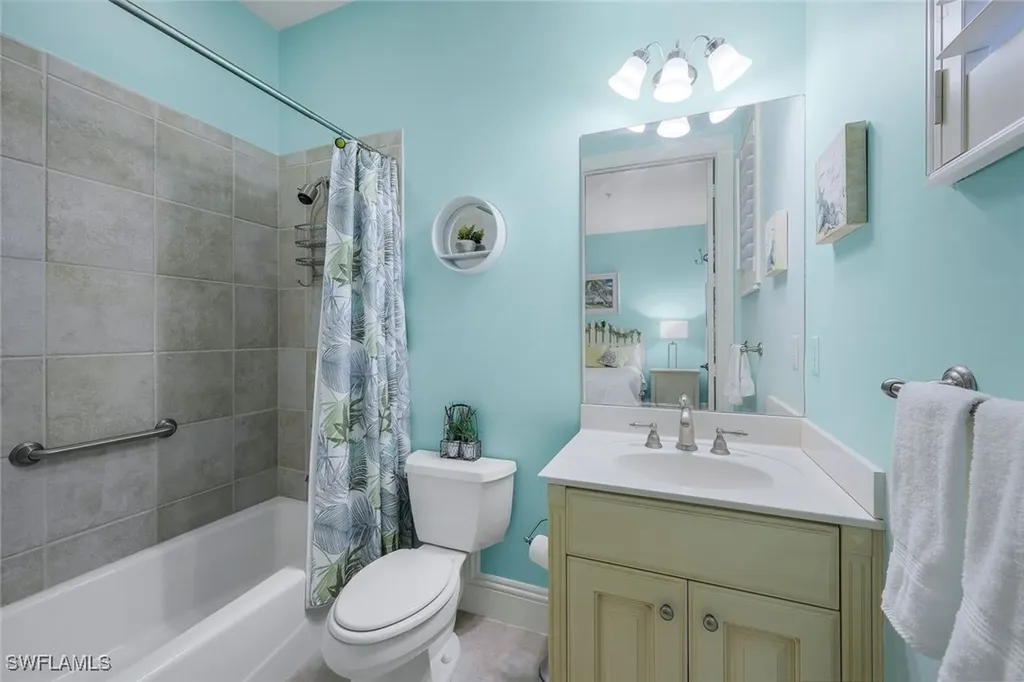 9275 Menaggio Court Naples FL 34114