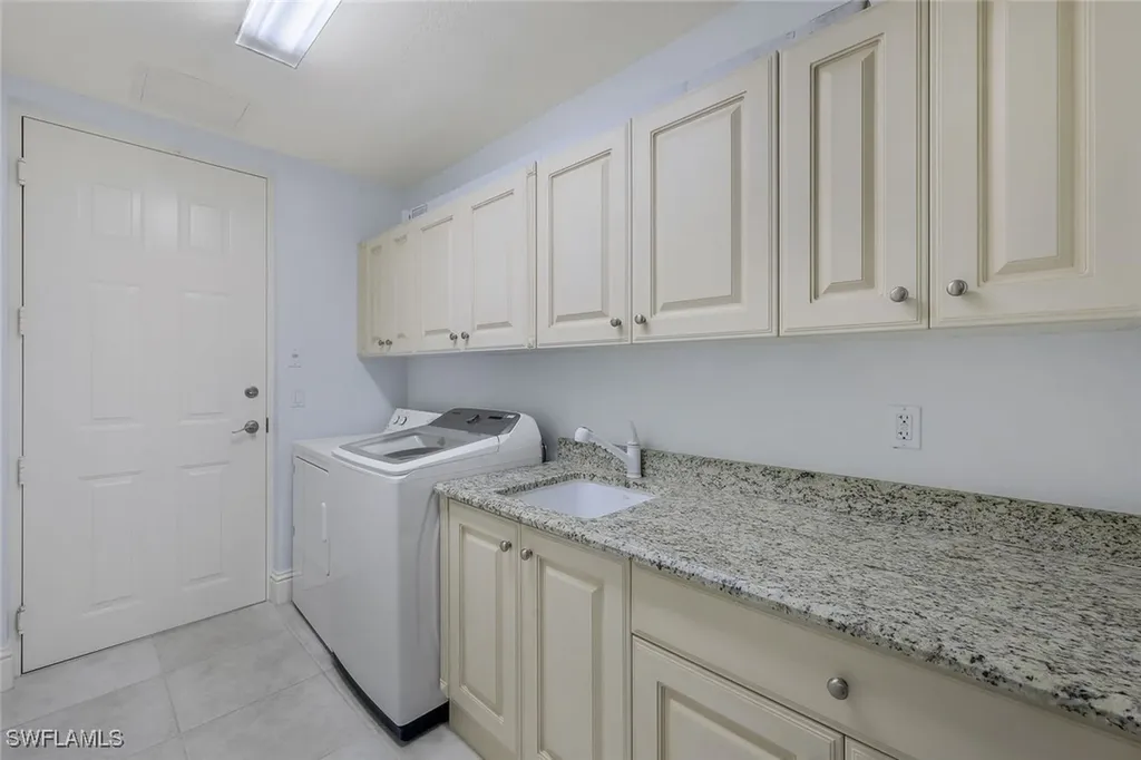 9275 Menaggio Court Naples FL 34114