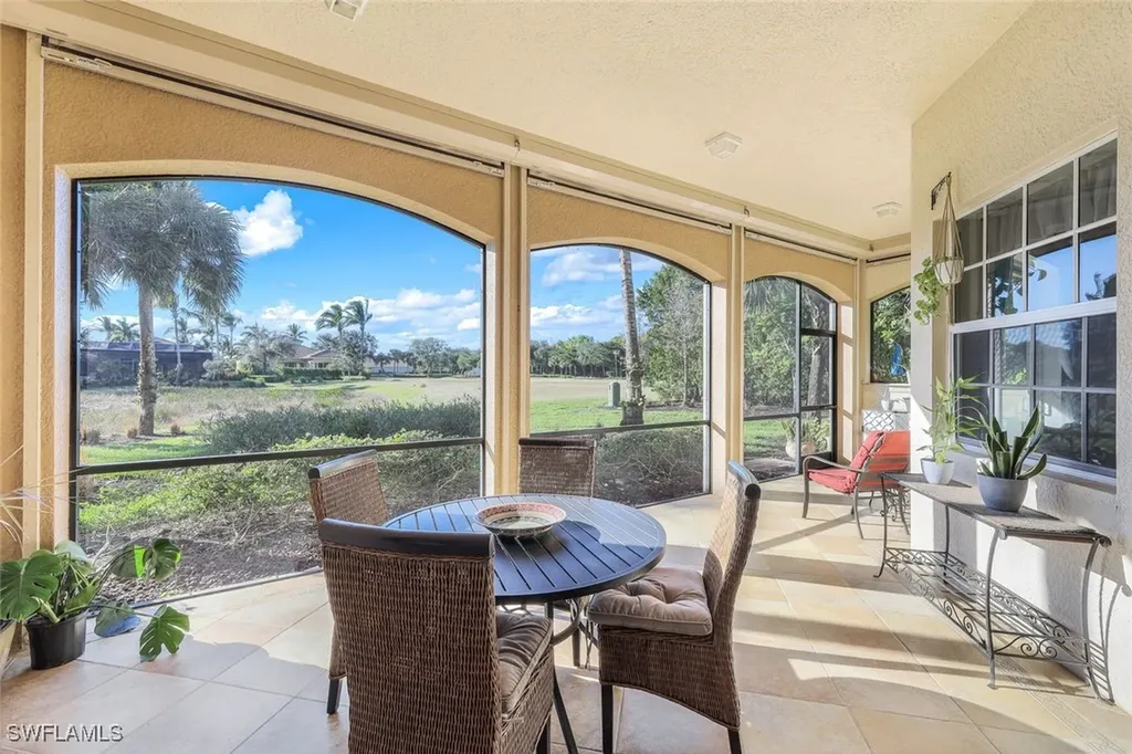 9275 Menaggio Court Naples FL 34114