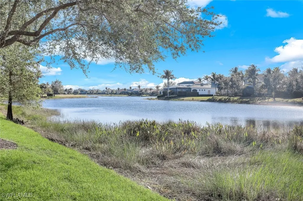 9275 Menaggio Court Naples FL 34114